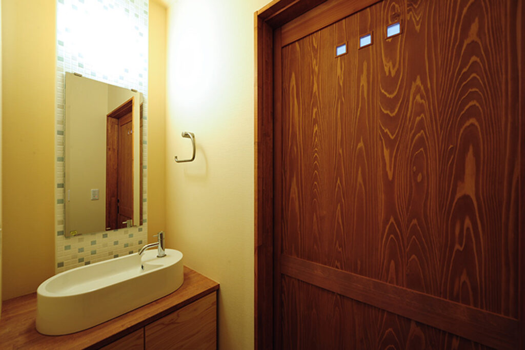 和モダン住宅の洗面所